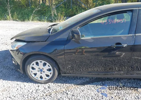 2012 Ford Focus Se z USA, uszkodzony, nr VIN 1FAHP3F23CL146779